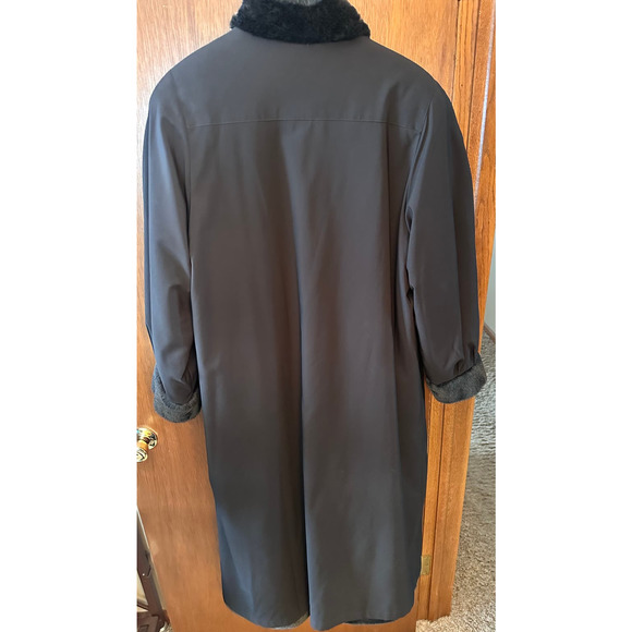 ST JOHN BY MARIE GRAY REVERSIBLE FUR COAT EUC; SIZE L - Picture 2 of 9